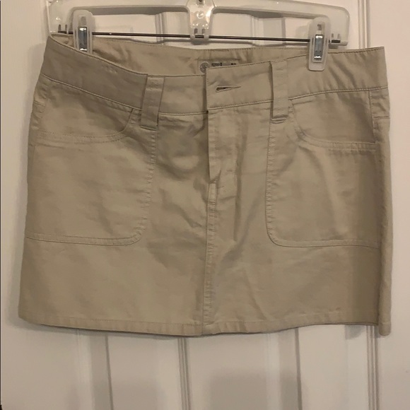 Beige mini skirt - Picture 6 of 6